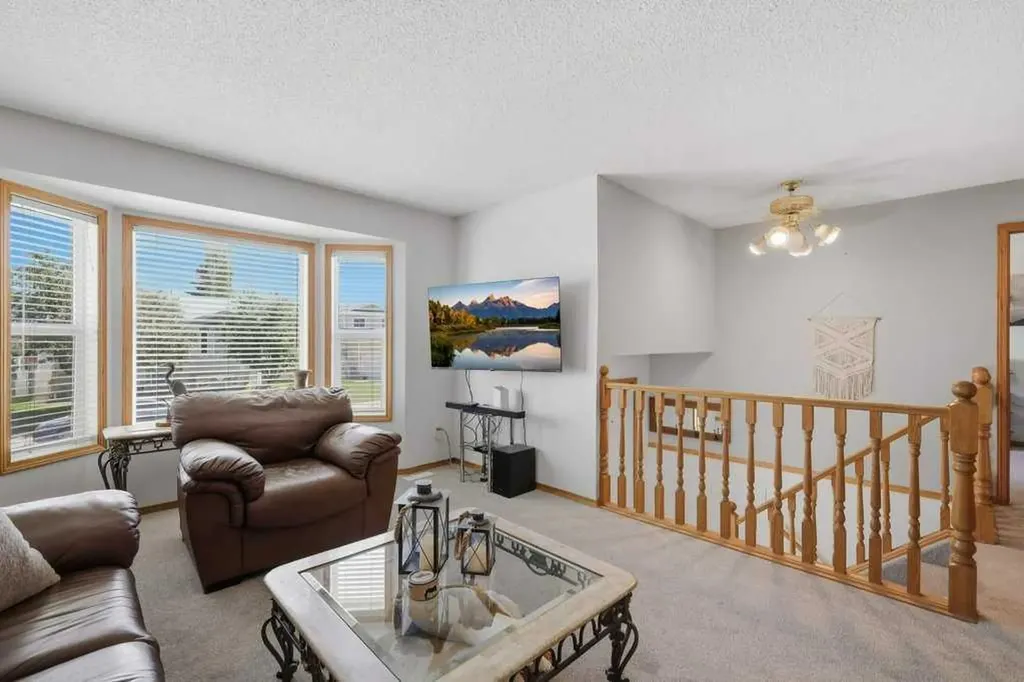 23 Kemp Avenue Red Deer AB T4P 3M3