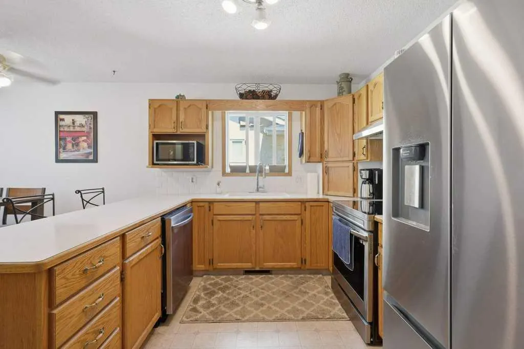 23 Kemp Avenue Red Deer AB T4P 3M3