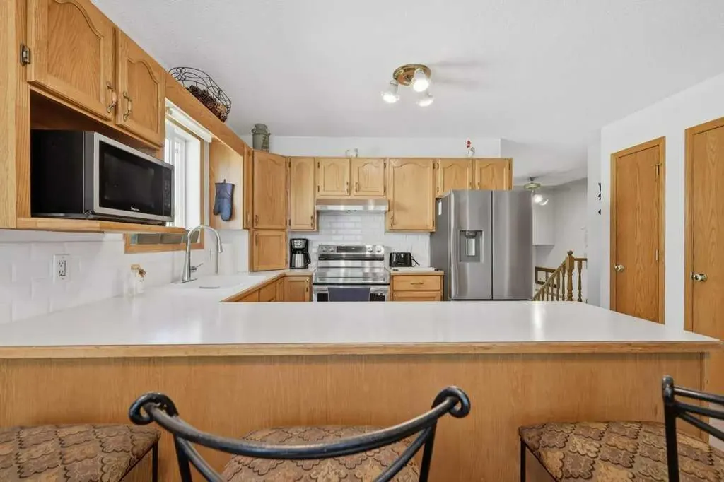 23 Kemp Avenue Red Deer AB T4P 3M3