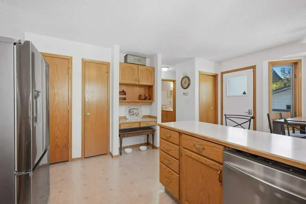 23 Kemp Avenue Red Deer AB T4P 3M3
