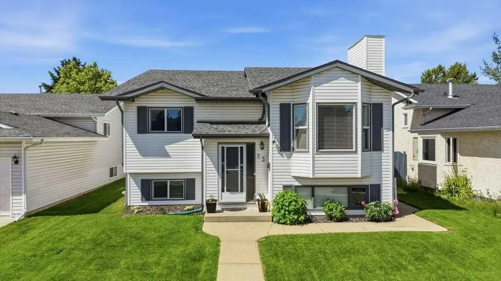 23 Kemp Avenue Red Deer AB T4P 3M3