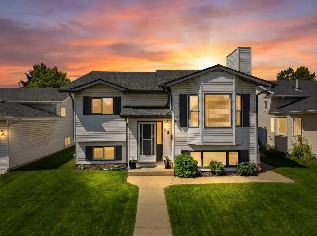 23 Kemp Avenue Red Deer AB T4P 3M3