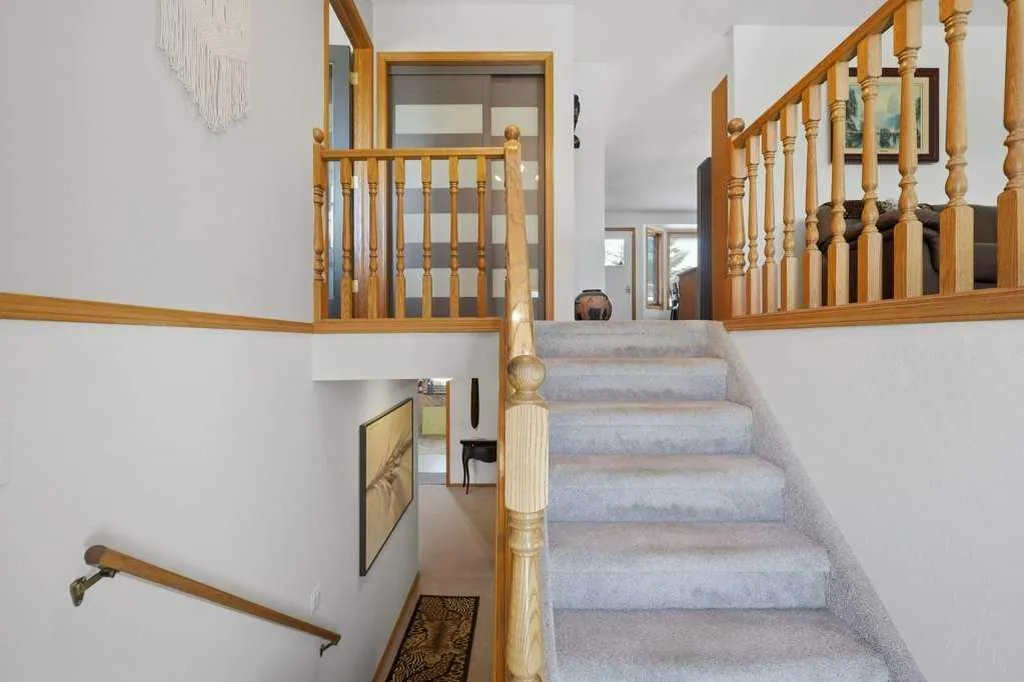 23 Kemp Avenue Red Deer AB T4P 3M3