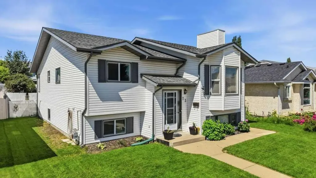 23 Kemp Avenue Red Deer AB T4P 3M3
