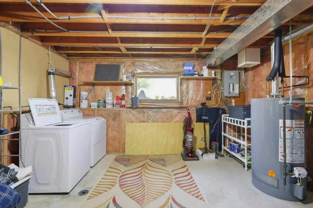 23 Kemp Avenue Red Deer AB T4P 3M3