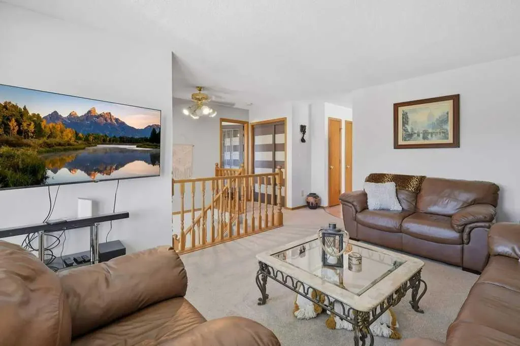 23 Kemp Avenue Red Deer AB T4P 3M3