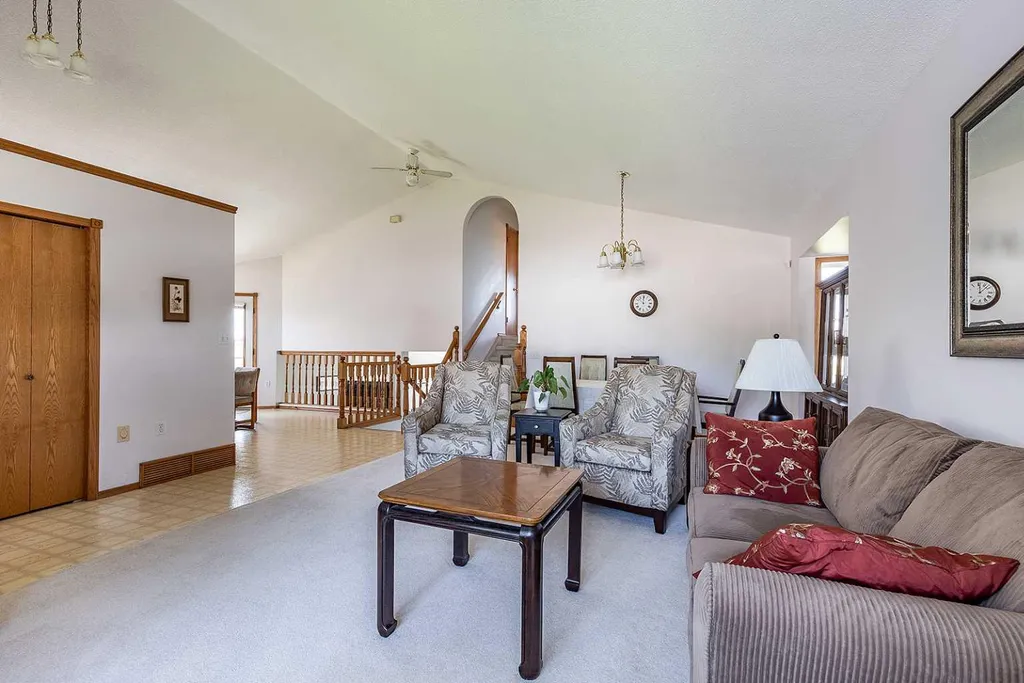 733 Taylor Road SE Medicine Hat AB T1B 4A5