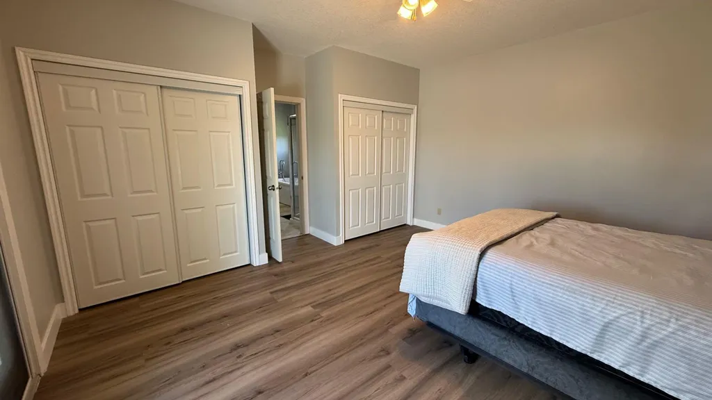 171076 9 Highway Rural Starland County AB T0J0T0