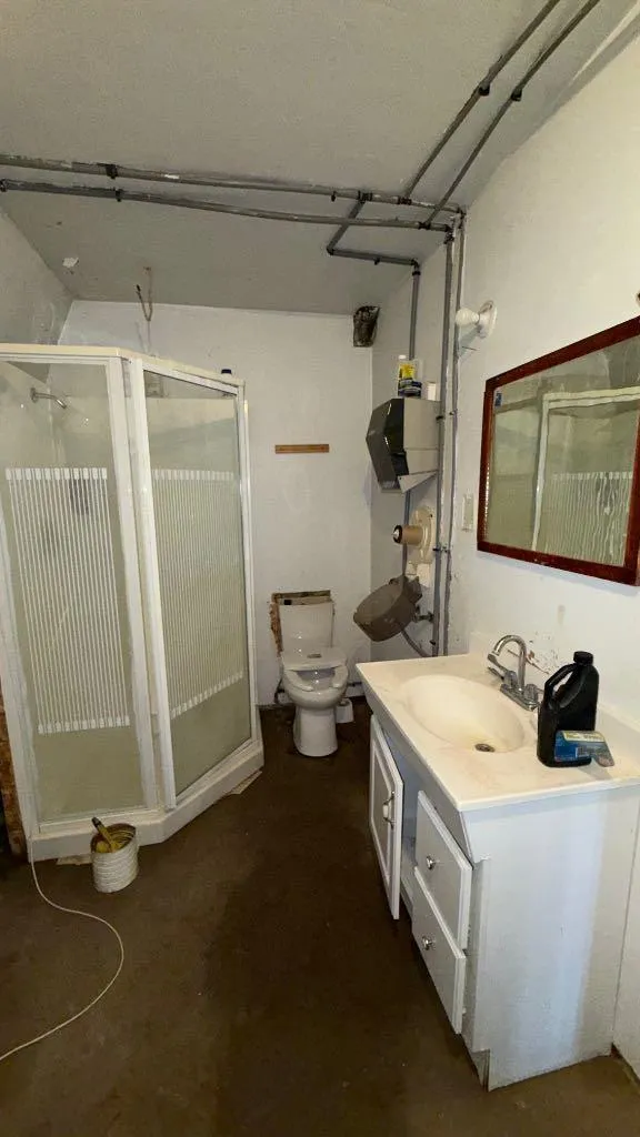 171076 9 Highway Rural Starland County AB T0J0T0