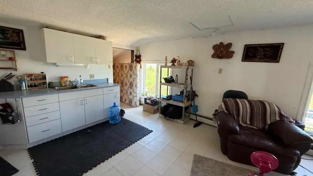 171076 9 Highway Rural Starland County AB T0J0T0
