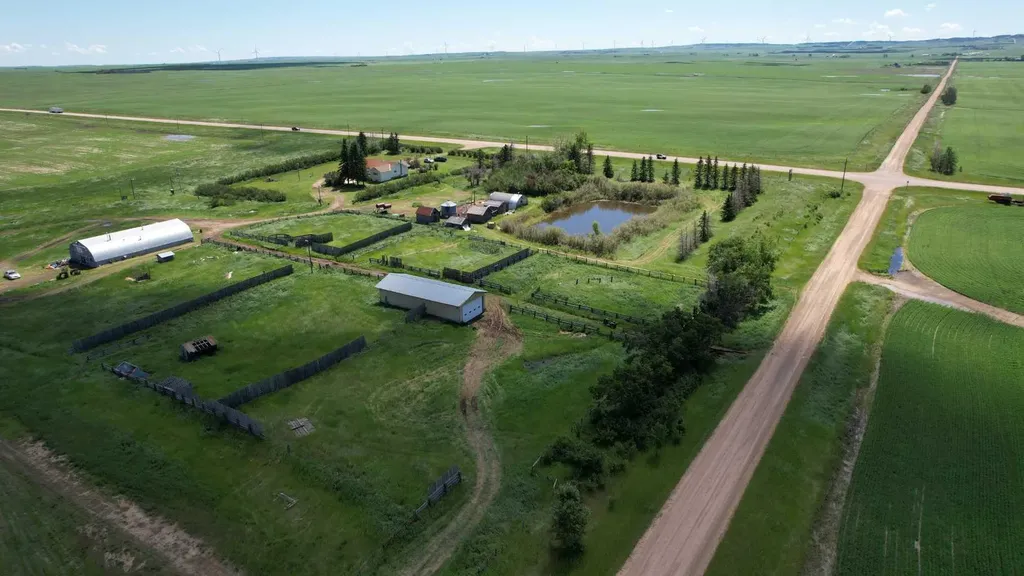 171076 9 Highway Rural Starland County AB T0J0T0