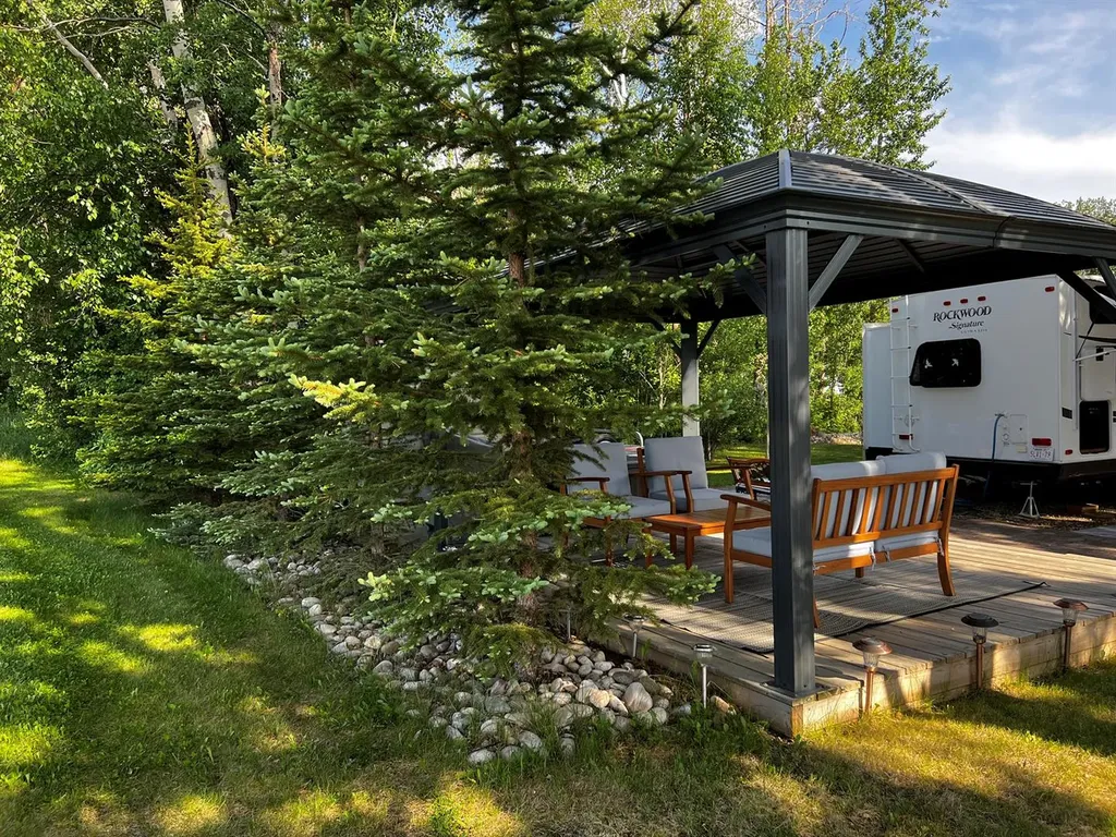 10032 Township Road 422 Rural Ponoka County AB T4J 1V9