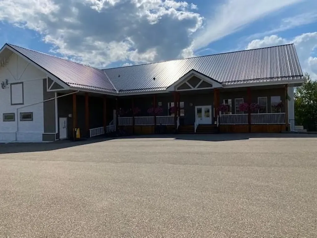 10032 Township Road 422 Rural Ponoka County AB T4J 1V9