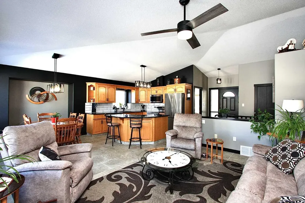 310B Edgewood Close Camrose AB T4V4P9