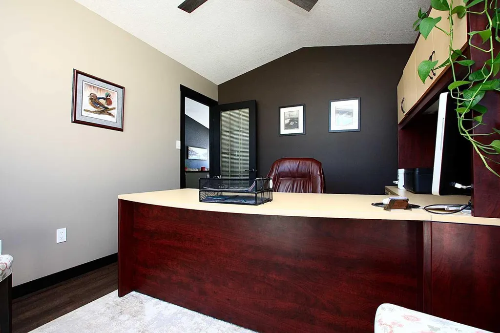 310B Edgewood Close Camrose AB T4V4P9