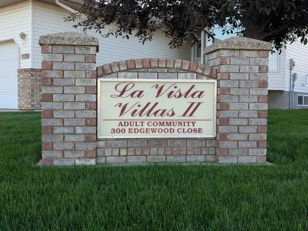 310B Edgewood Close Camrose AB T4V4P9