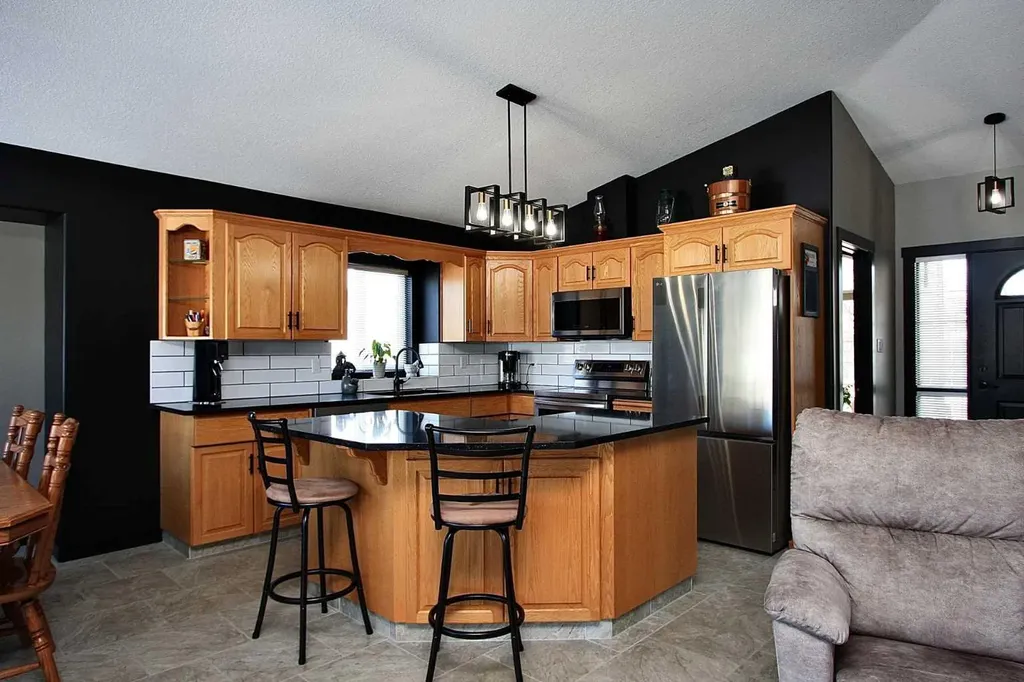 310B Edgewood Close Camrose AB T4V4P9