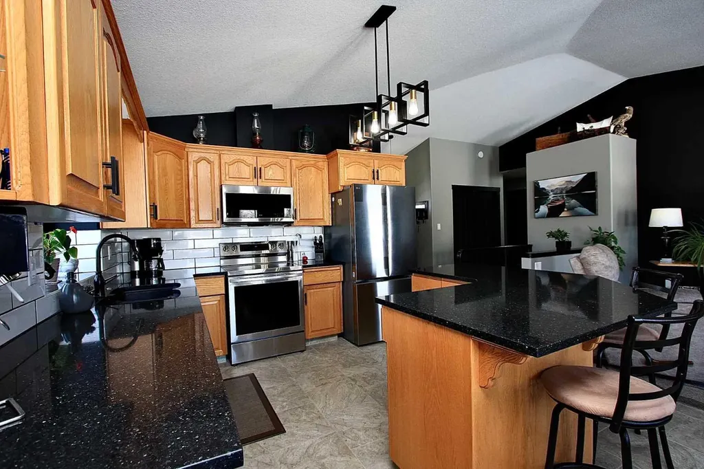 310B Edgewood Close Camrose AB T4V4P9