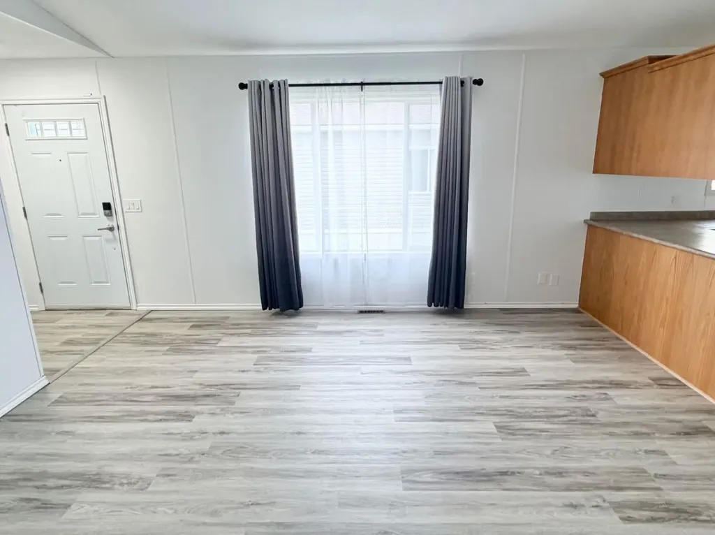 10615 88 Street Grande Prairie AB T8X 1P5