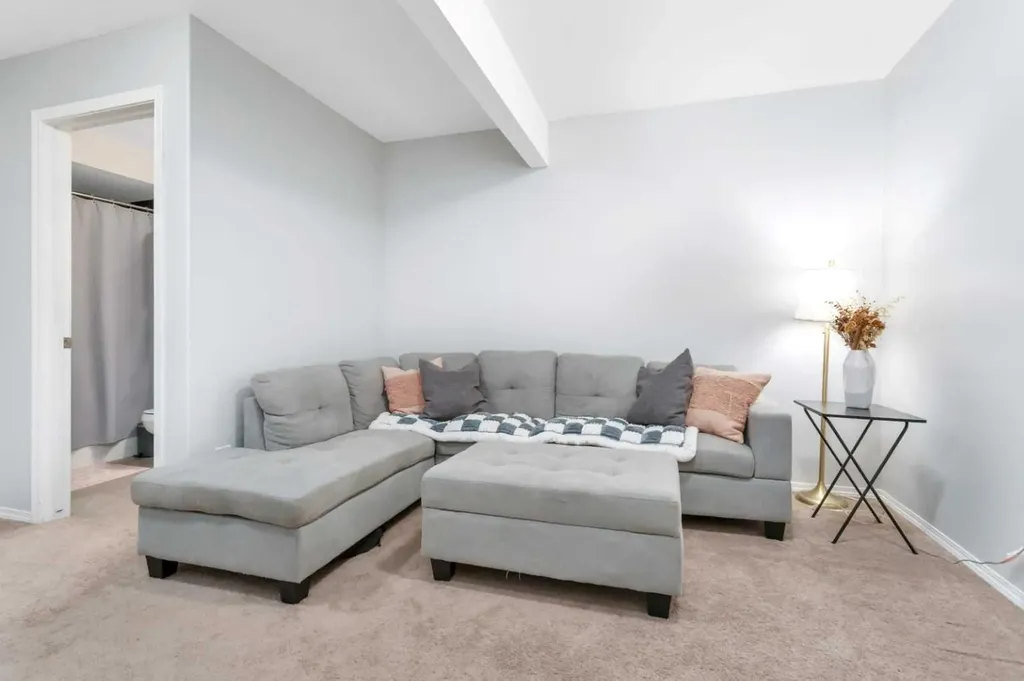 28 Rafferty Court Sylvan Lake AB T4S 0C1