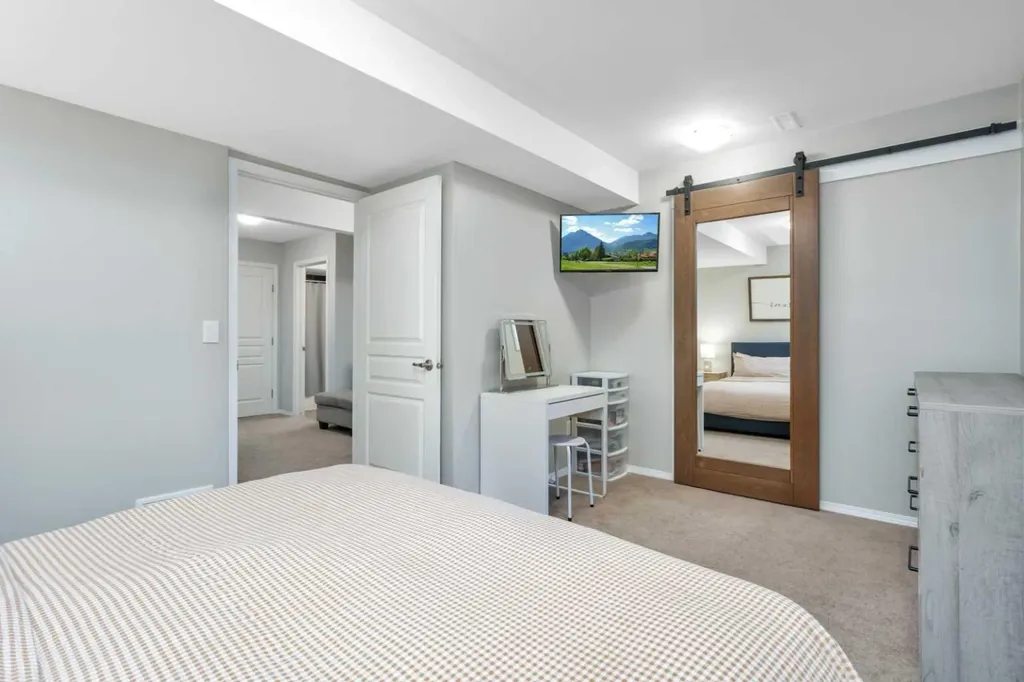 28 Rafferty Court Sylvan Lake AB T4S 0C1