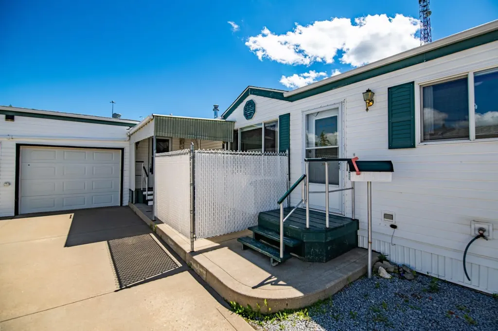 37534 England Way Rural Red Deer County AB T4S2C3
