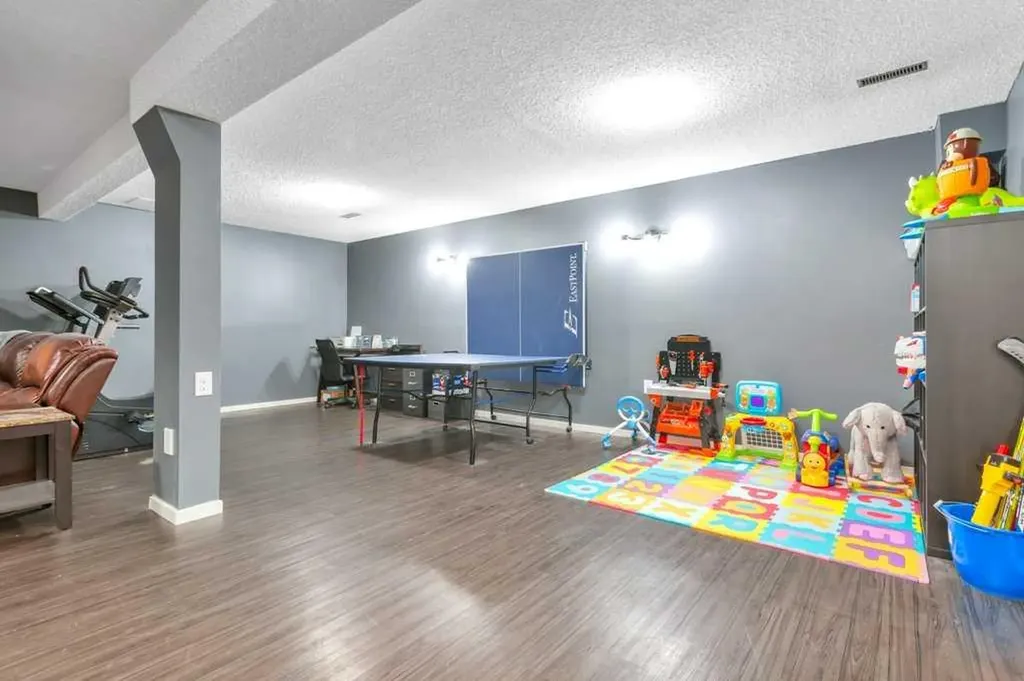 4805 Womacks Road Blackfalds AB T0M 0J0
