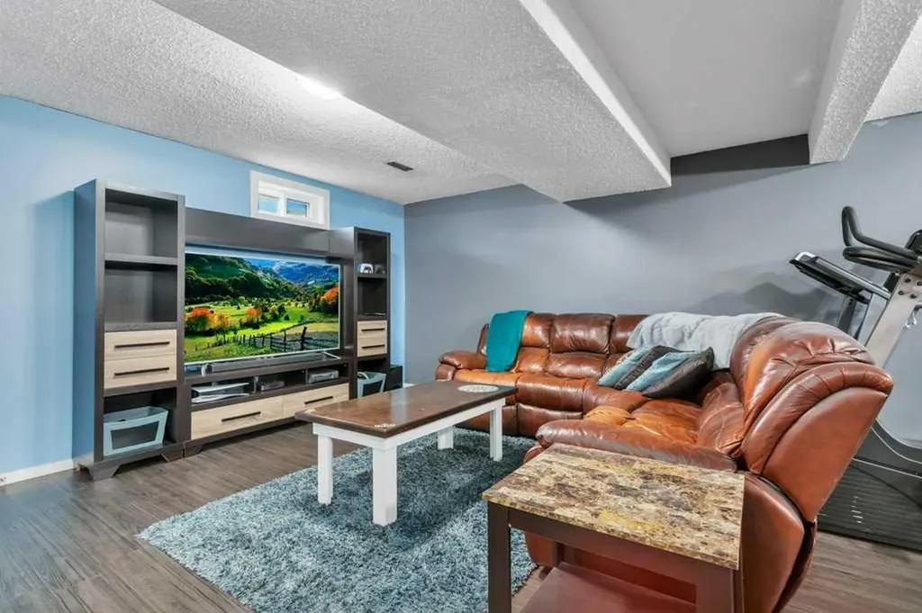 4805 Womacks Road Blackfalds AB T0M 0J0