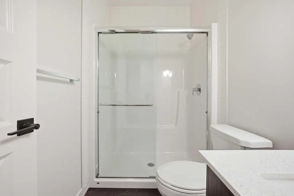 50 Waterford Mews Chestermere AB T1X 3B6