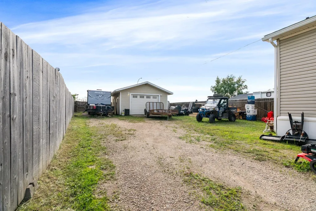 360 Grenfell Crescent Fort Mcmurray AB T9H 2M9