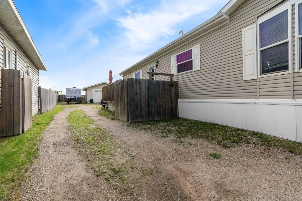 360 Grenfell Crescent Fort Mcmurray AB T9H 2M9