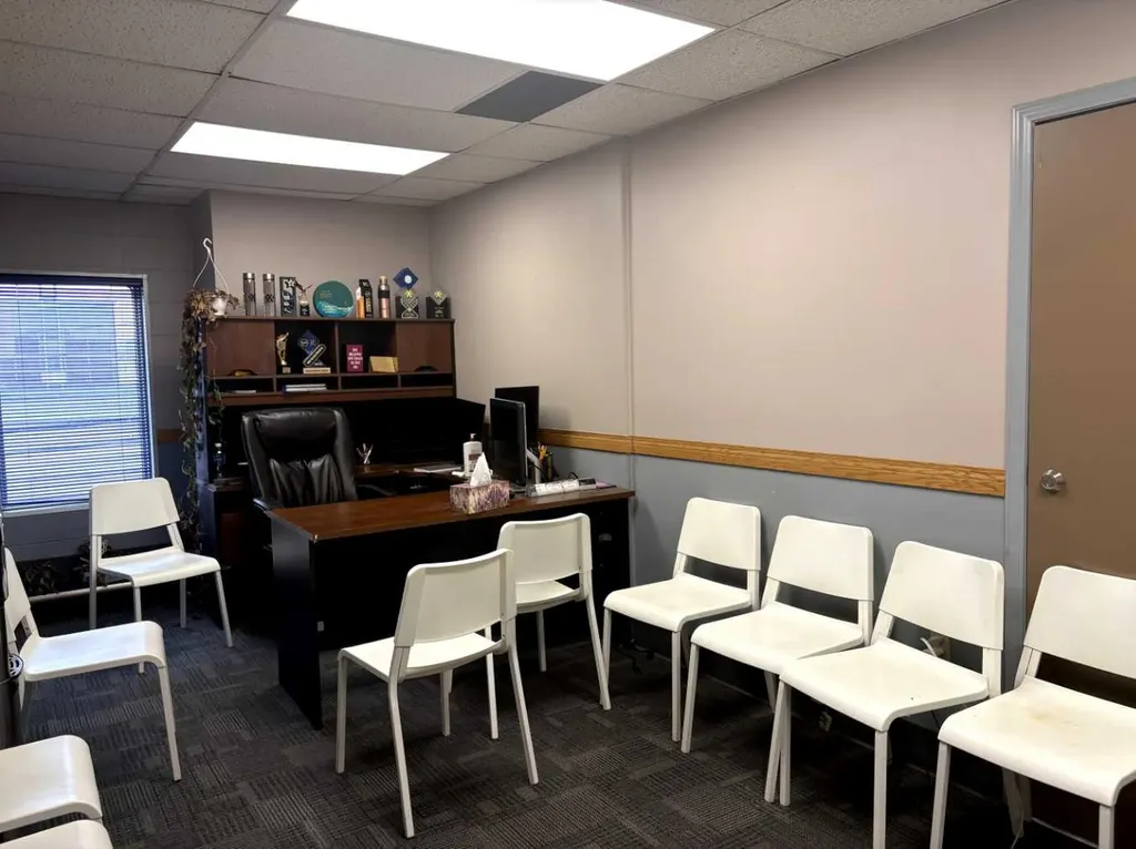 9823 116 Avenue Grande Prairie AB T8V4B4