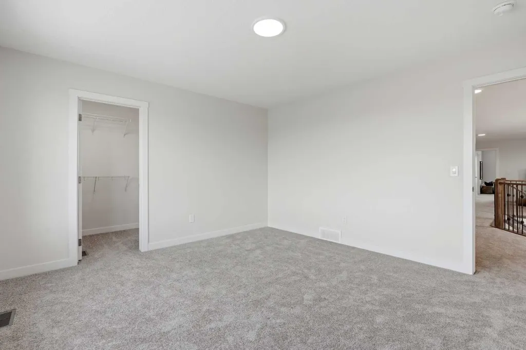 7 Verdure Gate SW Calgary AB T2Y 1C4