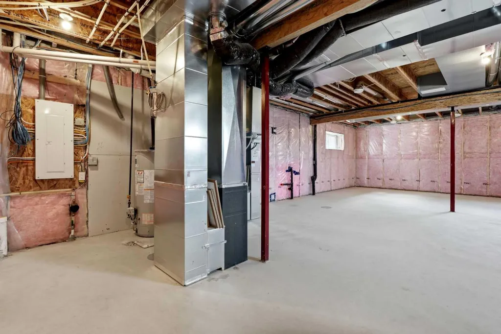 7 Verdure Gate SW Calgary AB T2Y 1C4