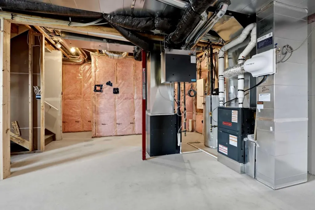 7 Verdure Gate SW Calgary AB T2Y 1C4