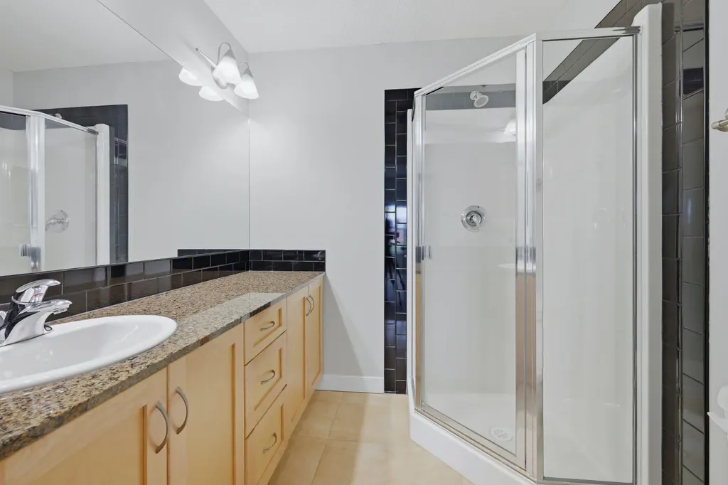 11811 Lake Fraser Drive SE Calgary AB T2J7J4