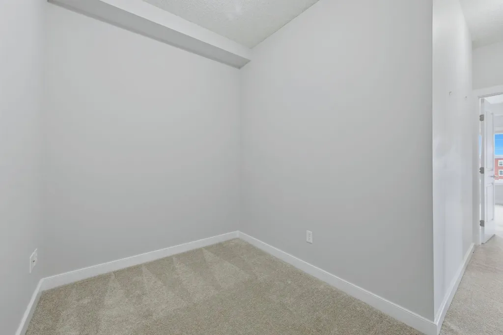 11811 Lake Fraser Drive SE Calgary AB T2J7J4
