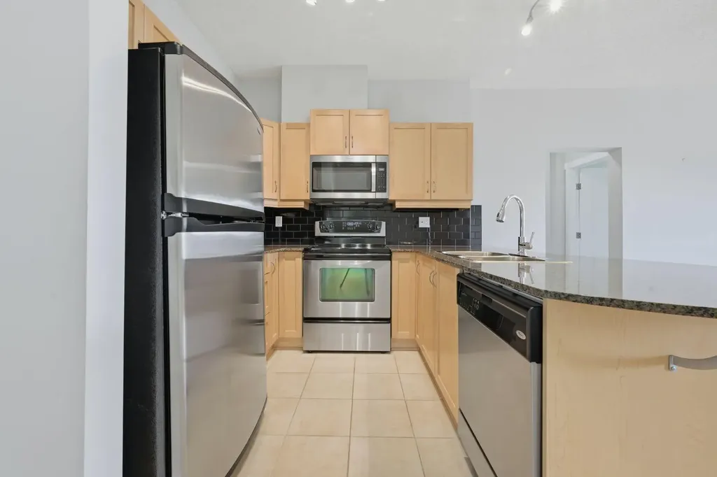 11811 Lake Fraser Drive SE Calgary AB T2J7J4