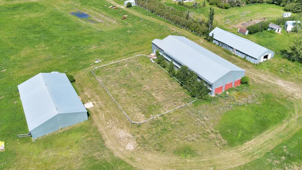 27028 Township Road 300 Rural Mountain View County AB T0M 0A0