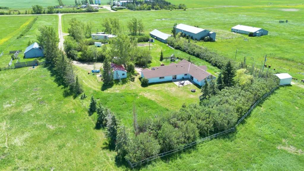 27028 Township Road 300 Rural Mountain View County AB T0M 0A0