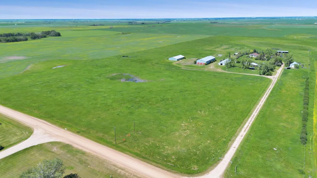 27028 Township Road 300 Rural Mountain View County AB T0M 0A0