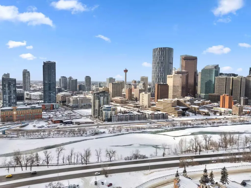 123 4 Street NE Calgary AB T2E 8K3