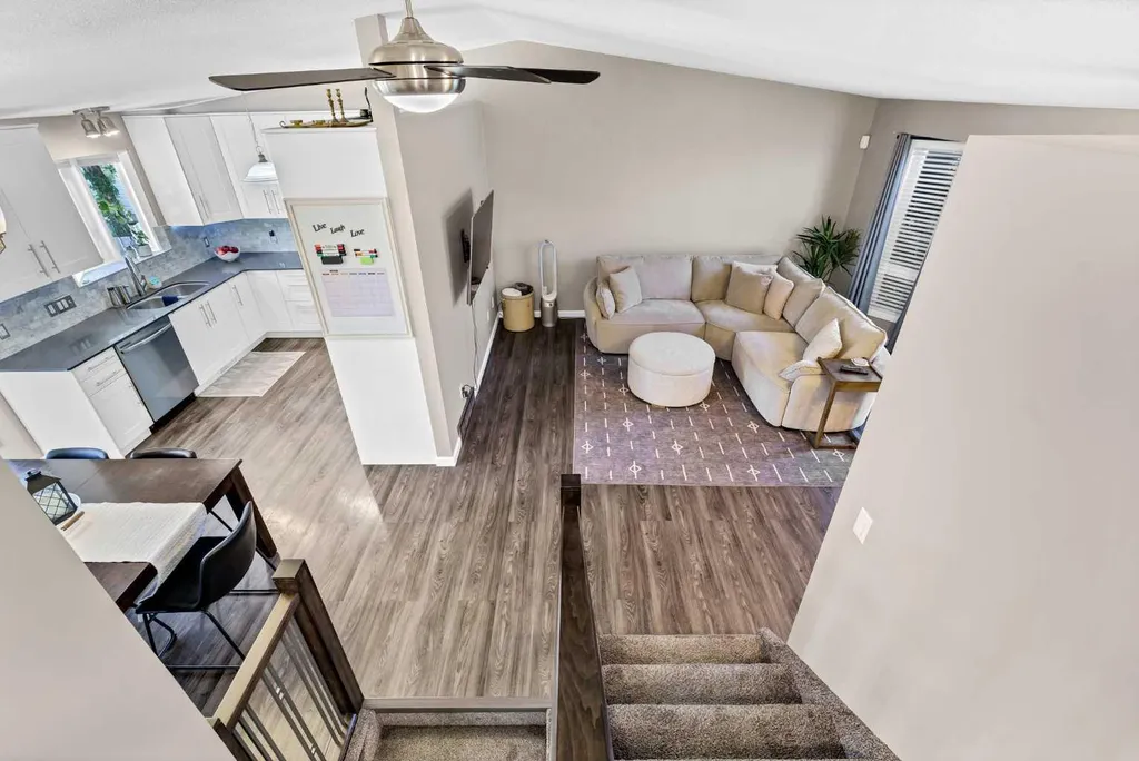 884 Ross Glen Drive SE Medicine Hat AB T1B 3W7