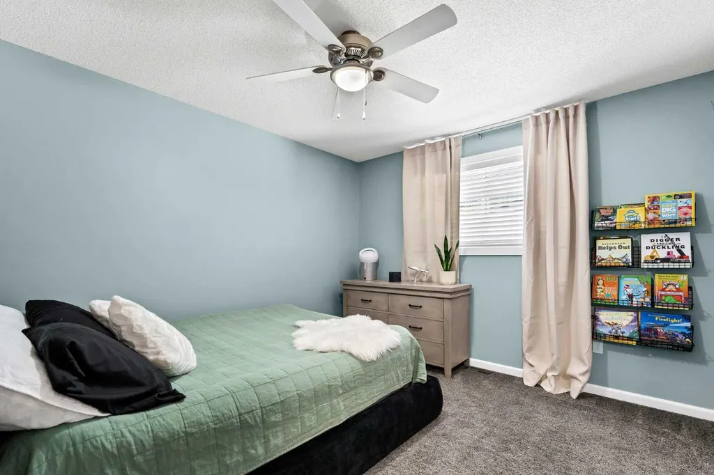 884 Ross Glen Drive SE Medicine Hat AB T1B 3W7