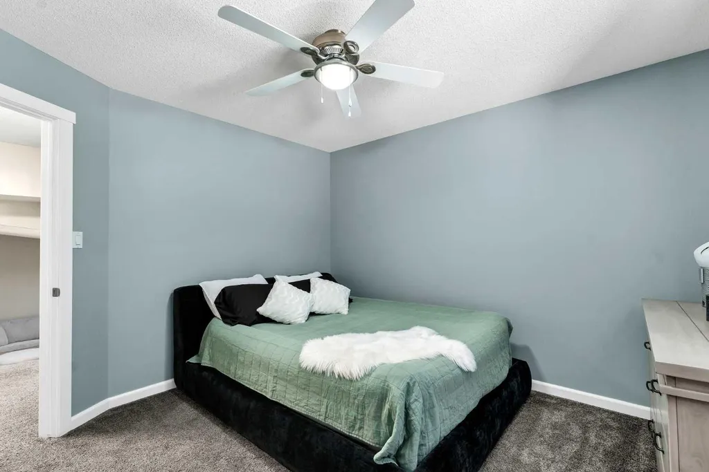 884 Ross Glen Drive SE Medicine Hat AB T1B 3W7