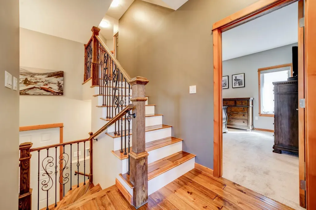 3005 214 Street Bellevue AB T0K0C0