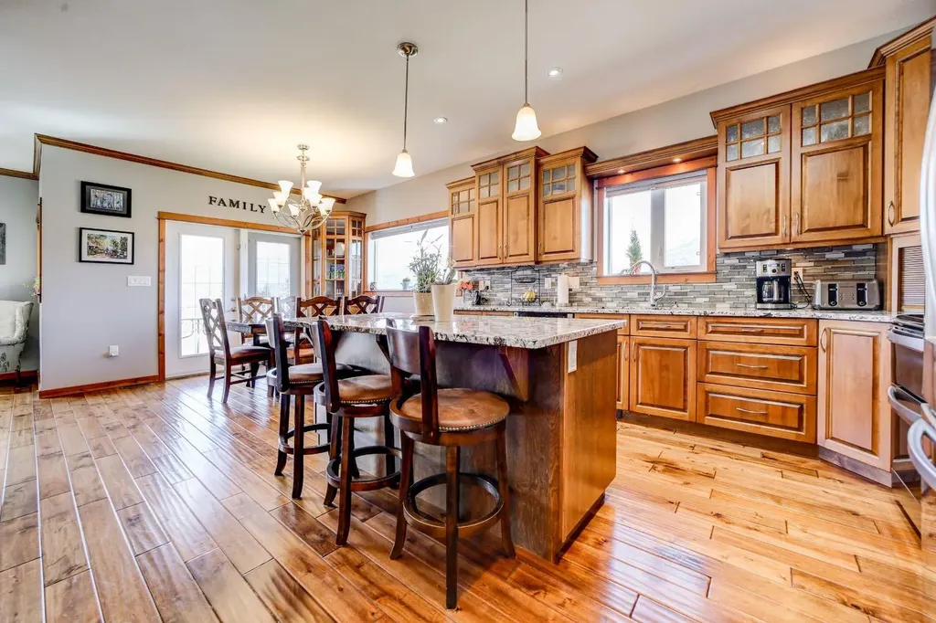 3005 214 Street Bellevue AB T0K0C0