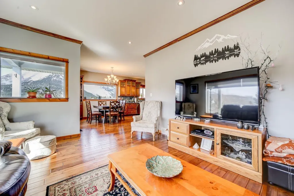 3005 214 Street Bellevue AB T0K0C0