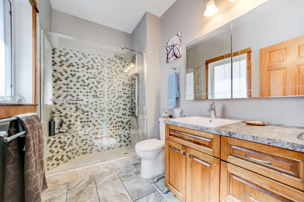 3005 214 Street Bellevue AB T0K0C0
