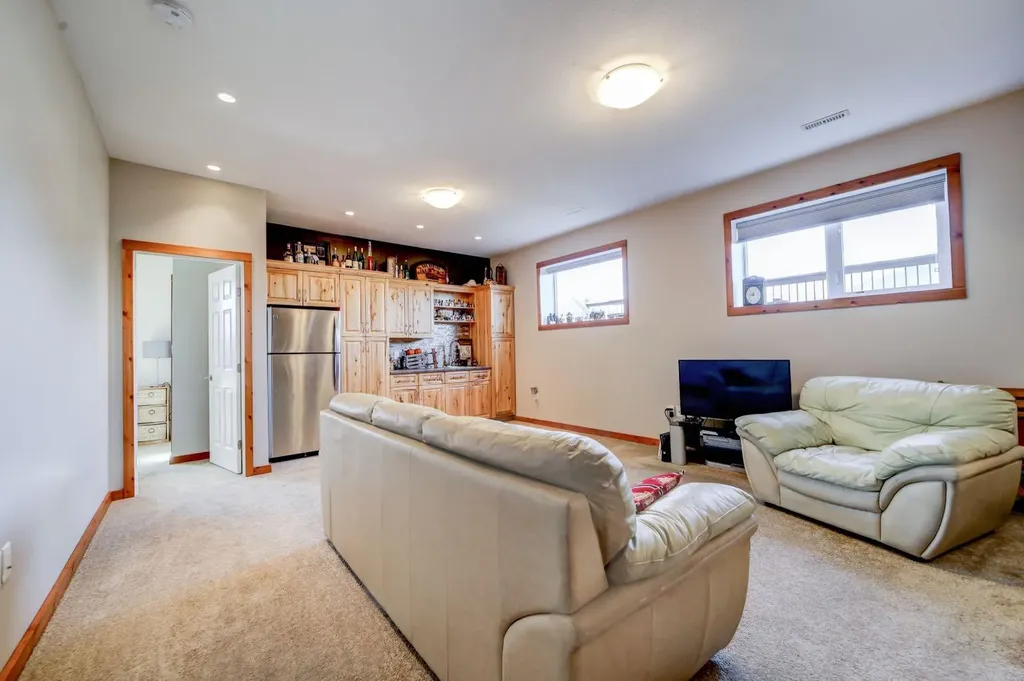 3005 214 Street Bellevue AB T0K0C0